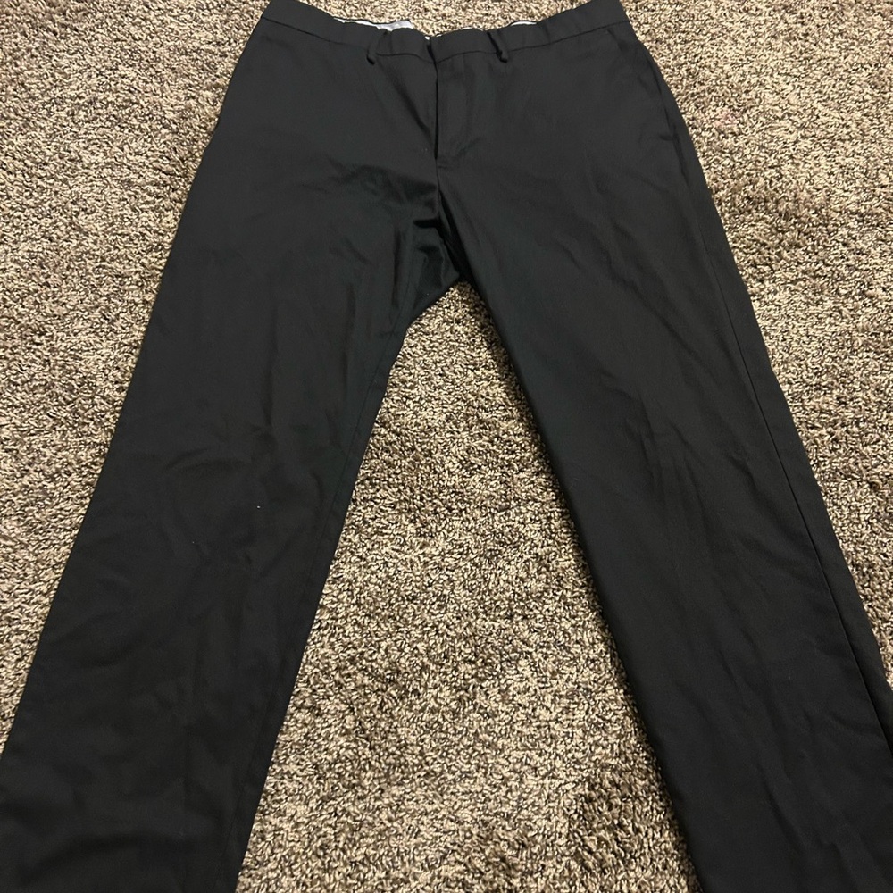 Haggar Men's Black Pants